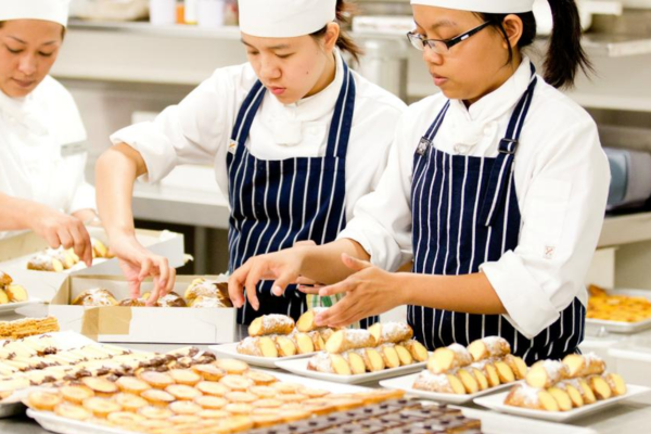 SIT30821 Certificate III in Commercial Cookery