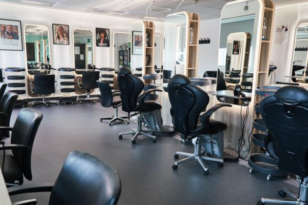 Diploma of Salon Management (Release 1)